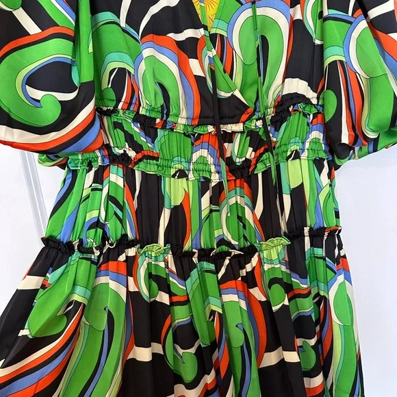 NWT Alden Adair Shelbi Dress Kimono with bubble sleeves size Medium.